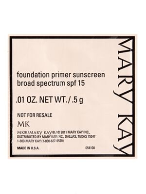 Mary Kay&reg; Foundation Primer Sunscreen Broad Spectrum SPF 15* Sample